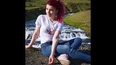 స్ట్రీమర్ ఒలియాషా 1080p (మెట్రోనోమ్)తో కలిసిపోకుండా ప్రయత్నించండి